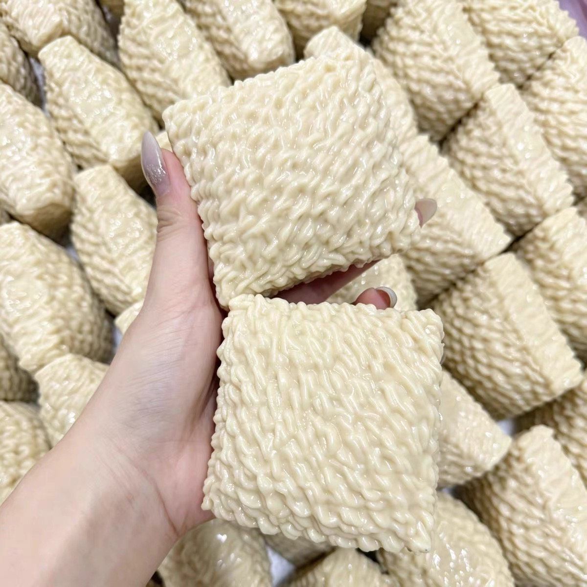 Mie Goreng Renyah, Bola Stres  - Building Blocks ulasan dan harga