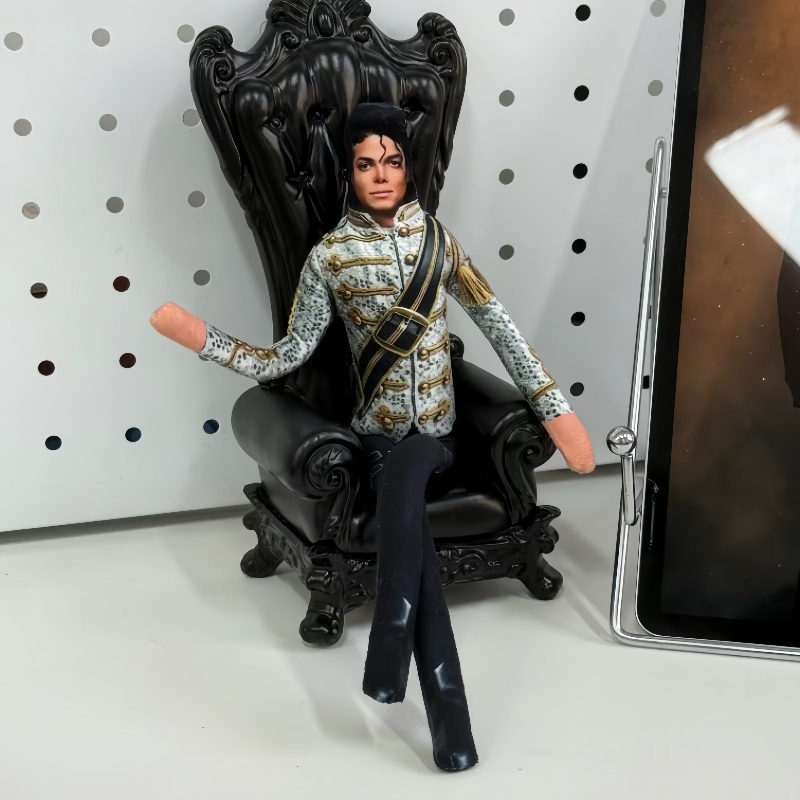 Boneka Michael Jackson yang Da - Dolls ulasan dan harga